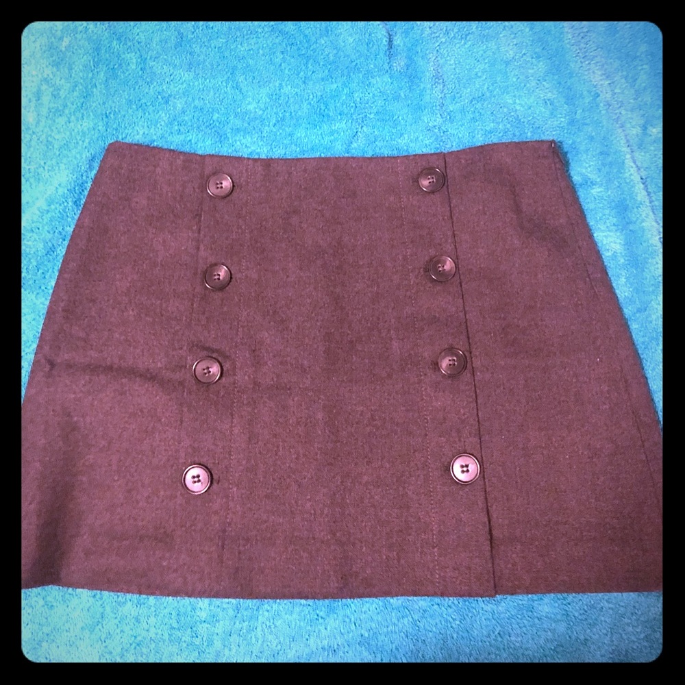 Theory gray wool mini skirt with buttons // size 4